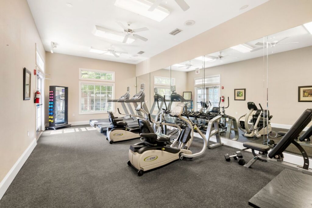 The Oaks at Plano fitness room