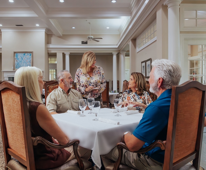 restaurant style dining